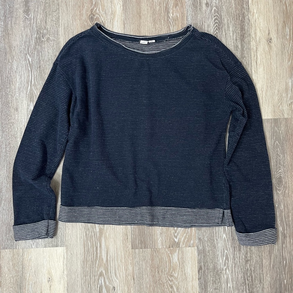 Melrose and Market soft & cozy navy 100% cotton long sleeve knit top size small.